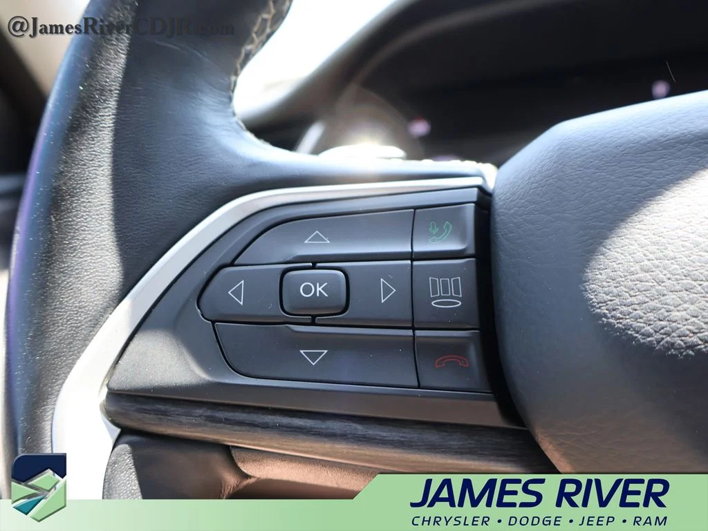 Used 2021 Gray Jeep Limited image 27