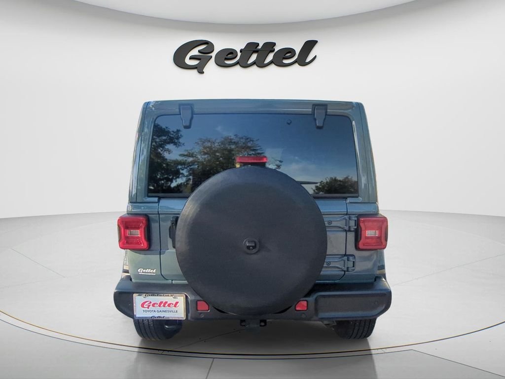 Used 2024 Gray Jeep Sahara image 6