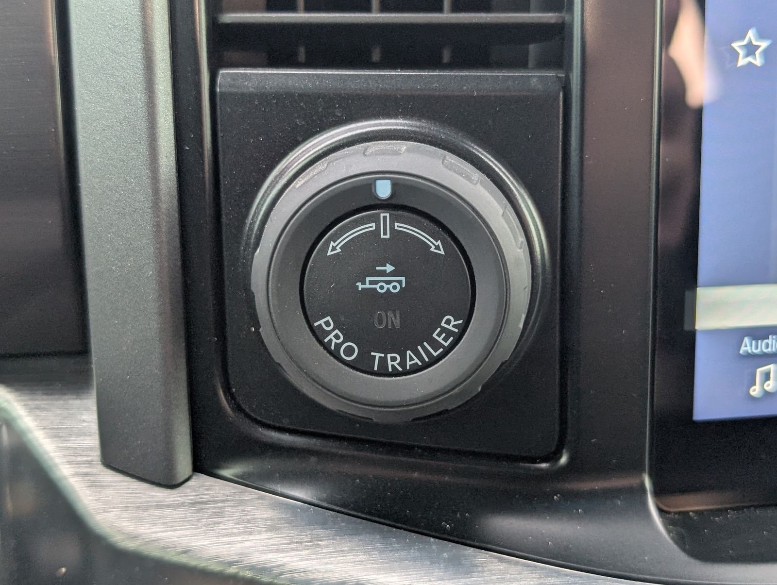 Used 2022 Agate Black Metallic Ford Lariat image 23