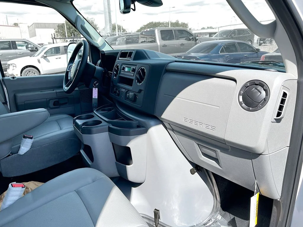 New 2027 Oxford White Ford Base image 21