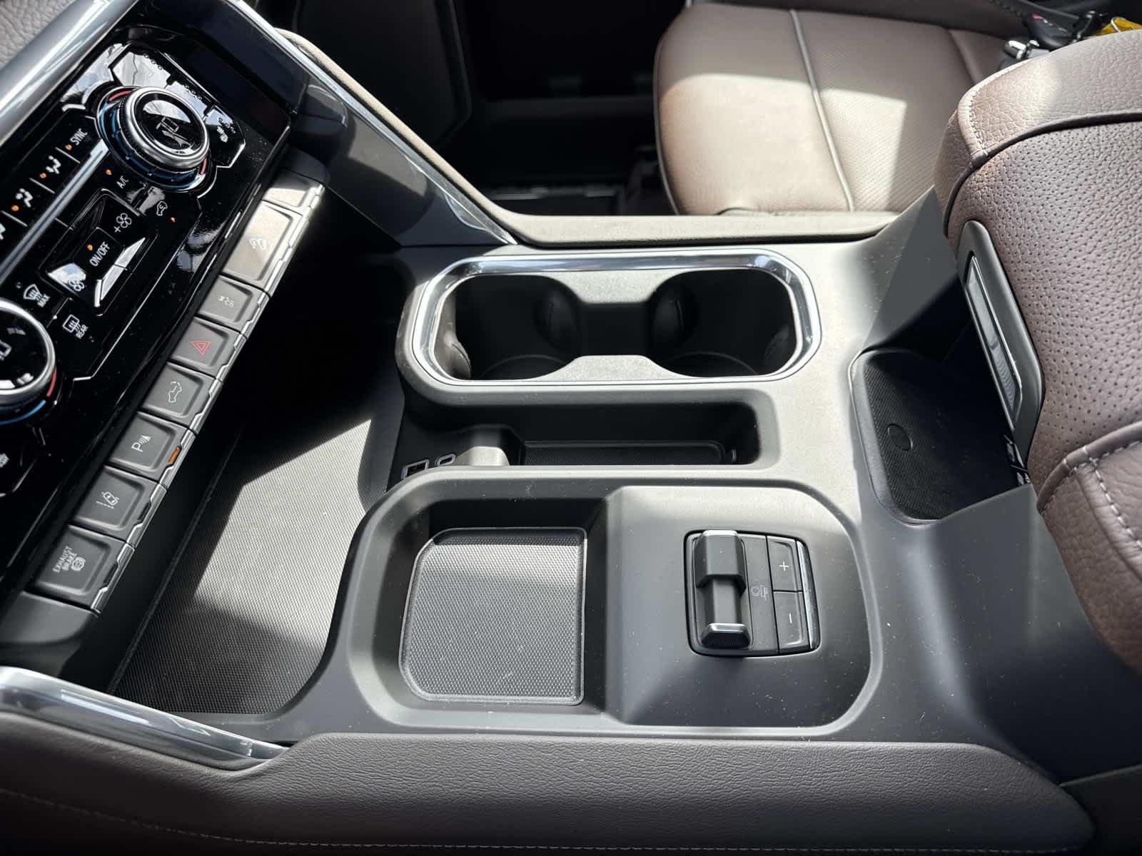 2026 GMC Sierra 2500HD Denali - Photo 18