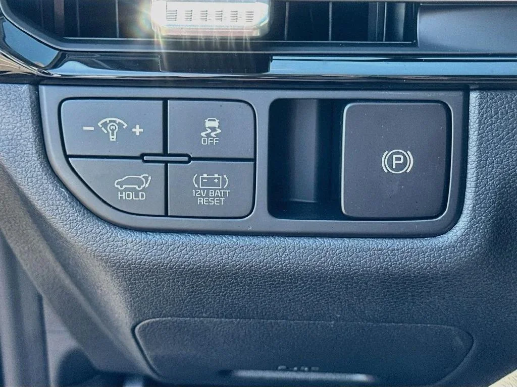 New 2027 Heritage Blue Kia EX image 10