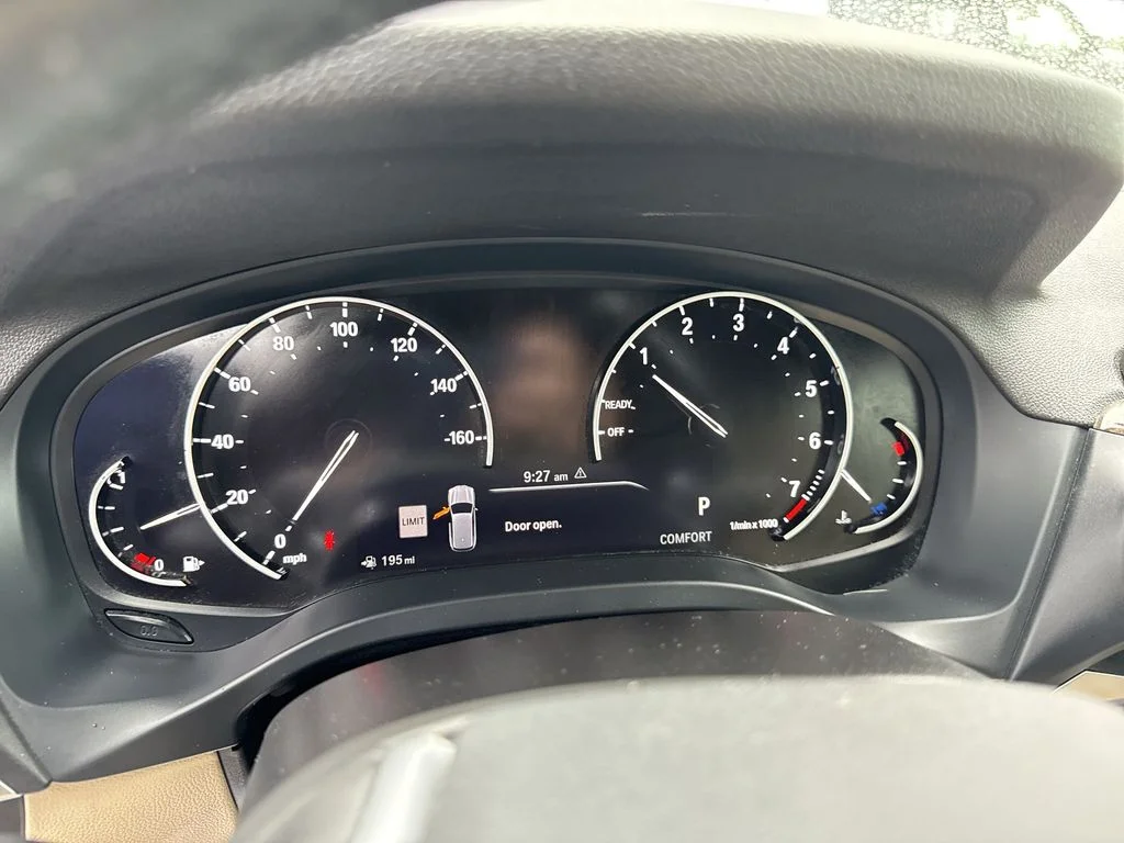 Used 2021 Gray BMW xDrive30i image 15