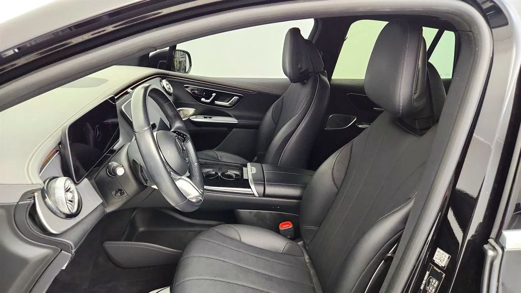 Used 2024 Obsidian Black Metallic Mercedes-Benz EQE 350+ SUV w/ Nappa Leather & Ventilated Seats image 18