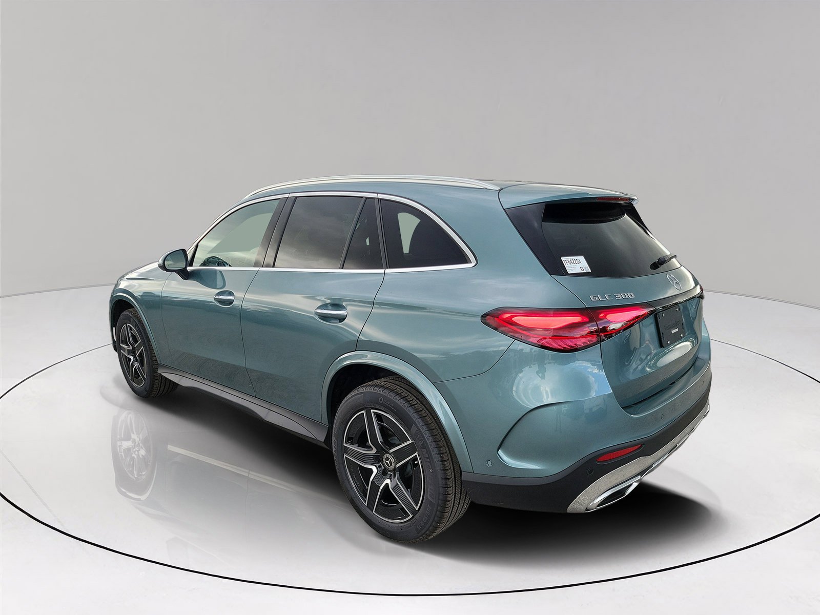 New 2026 Verde Silver Metallic Mercedes-Benz GLC 300 image 31