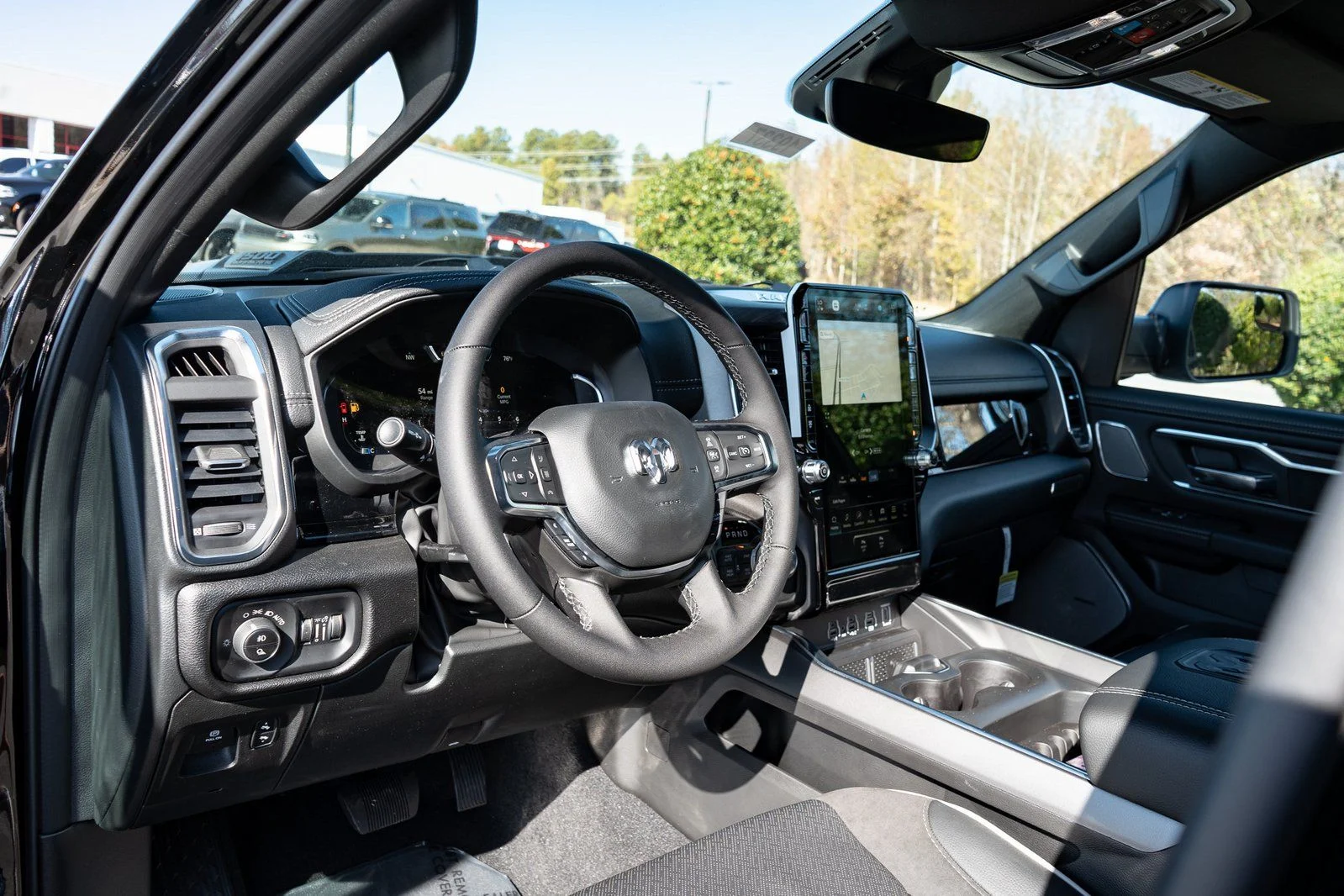 New 2026 Diamond Black Crystal Pearl-Coat Exterior Paint RAM Laramie image 13