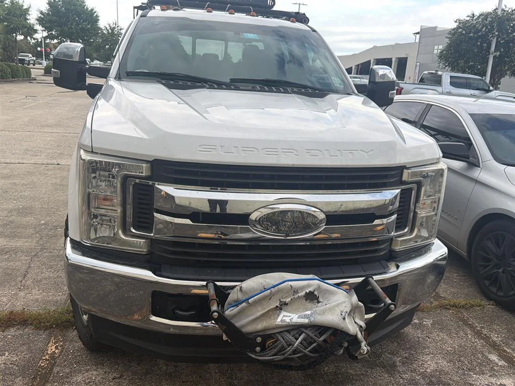 Used 2019 Oxford White Ford XL image 5