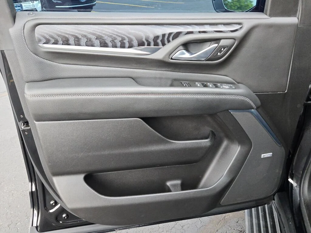 Used 2022  GMC Denali image 22