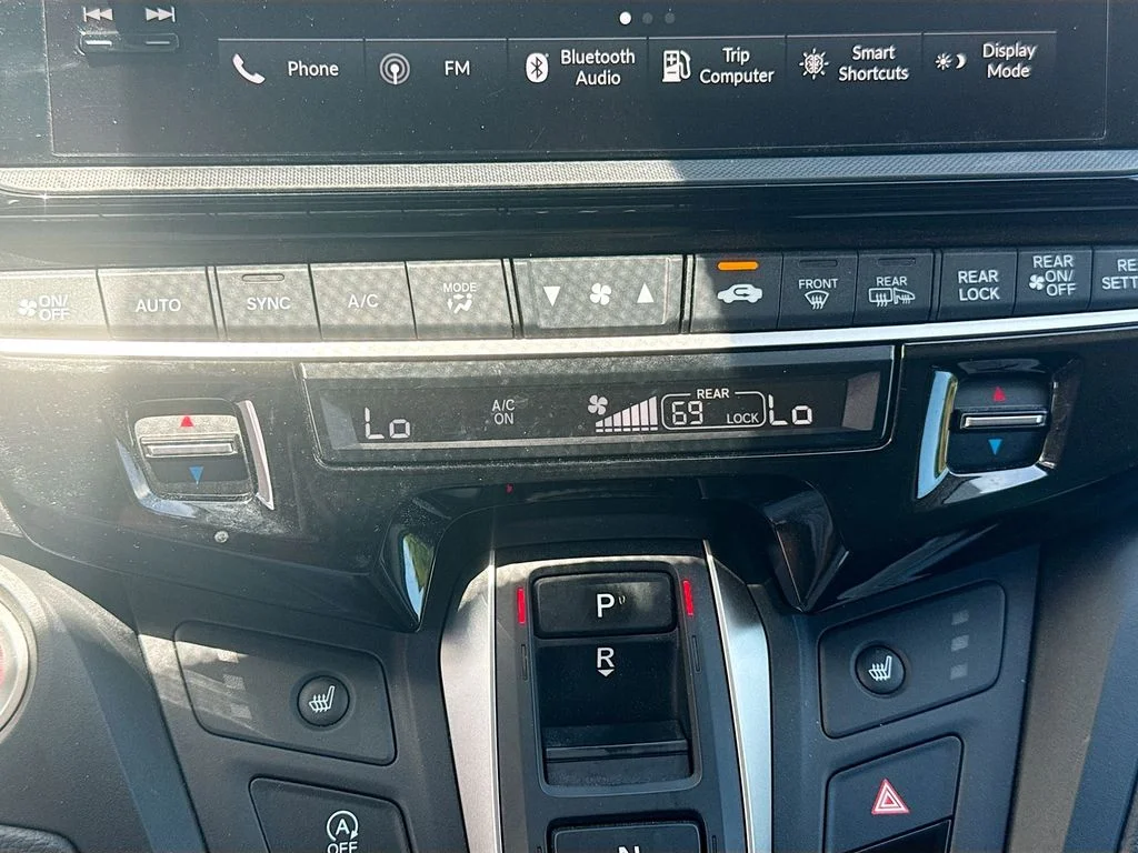 Used 2025  Honda EX-L image 17