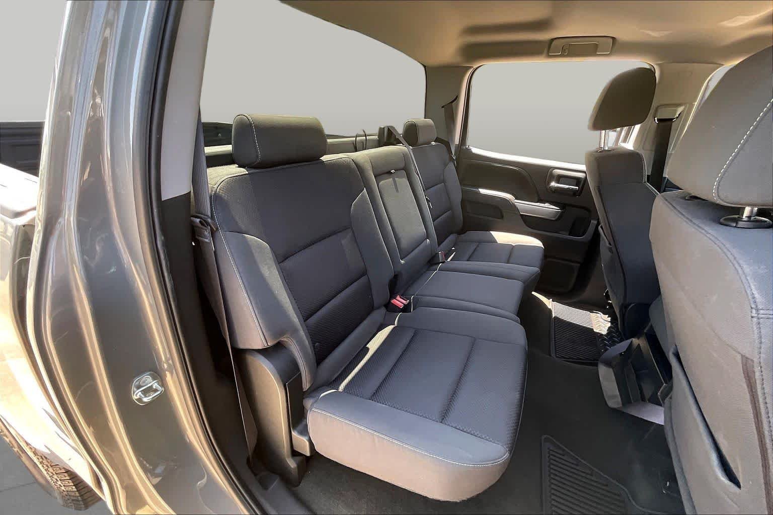 Used 2017 Pepperdust Metallic Chevrolet LT image 19