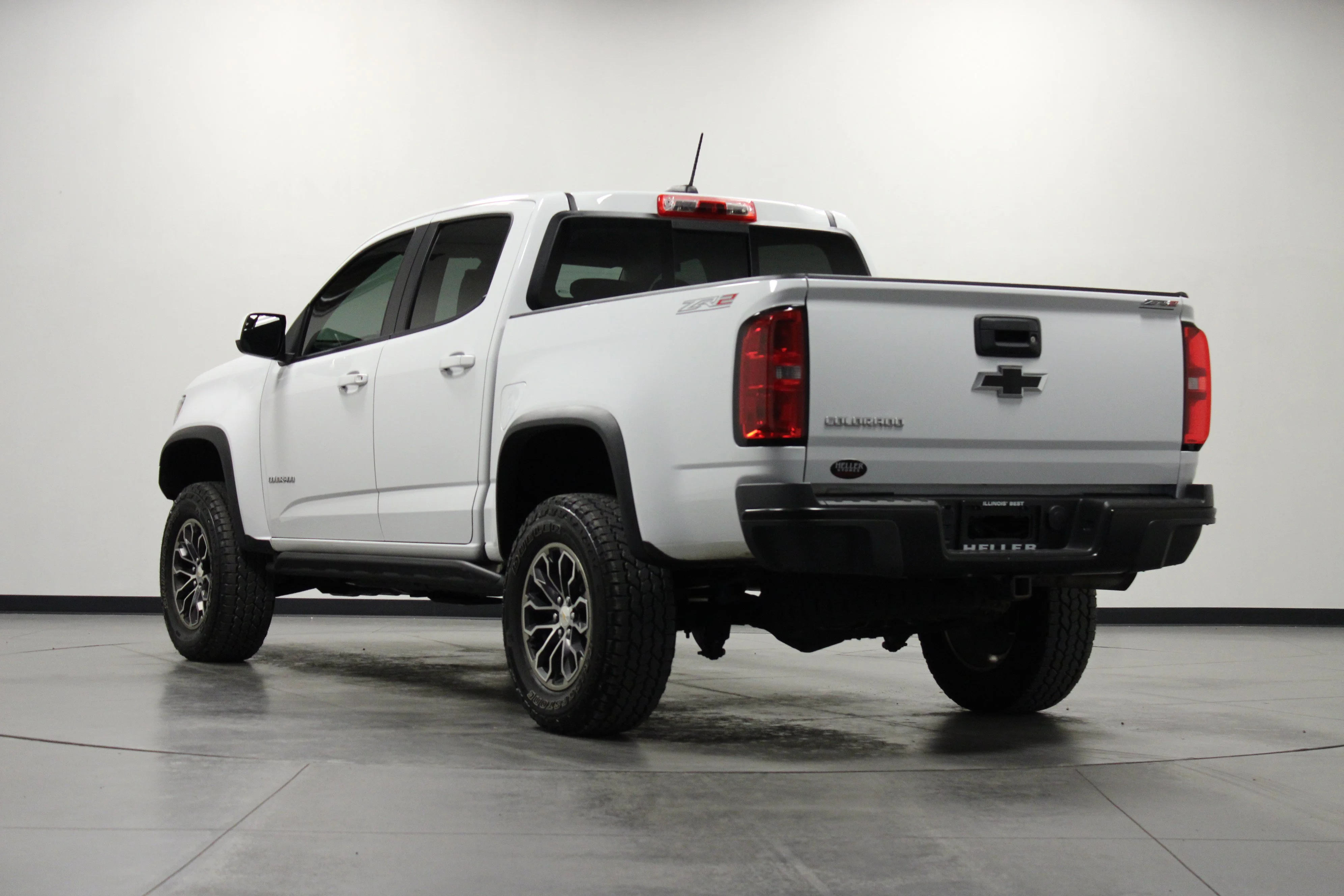 Used 2018 SUMMIT WHITE Chevrolet 4WD ZR2 image 6