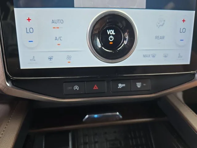 Used 2024 Black Ford King Ranch image 26