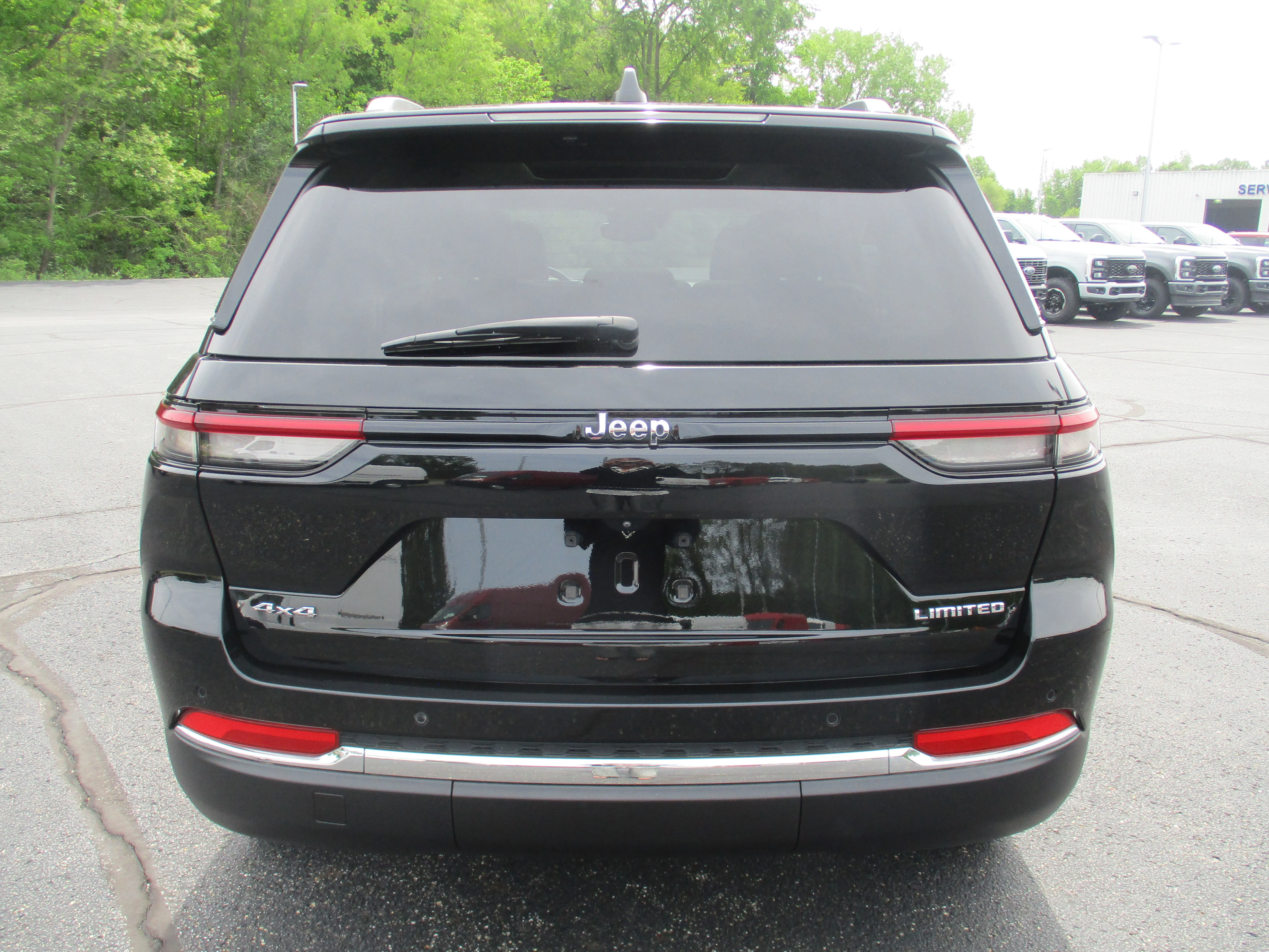 Certified Used 2022 Diamond Black Crystal Pearlcoat Jeep Limited image 54