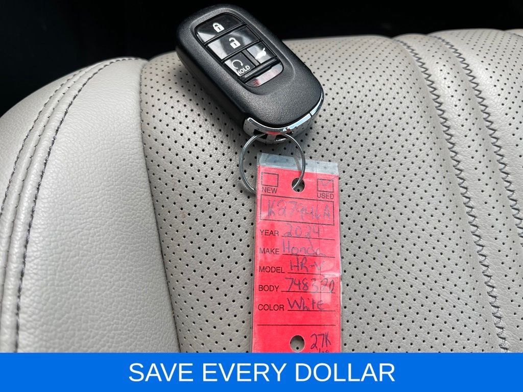 Used 2024 White Honda EX-L image 27
