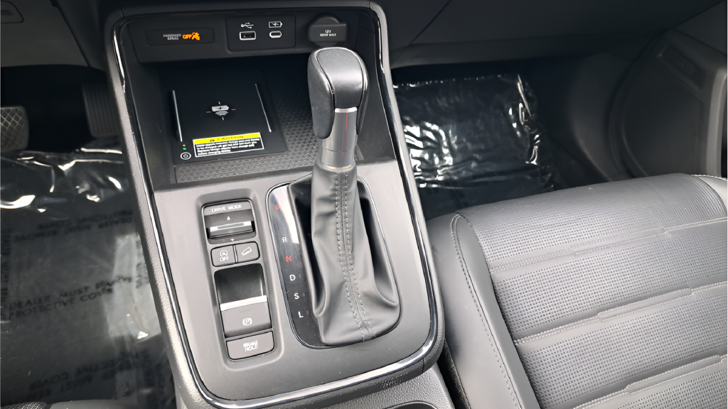 Used 2024  Honda EX-L image 33