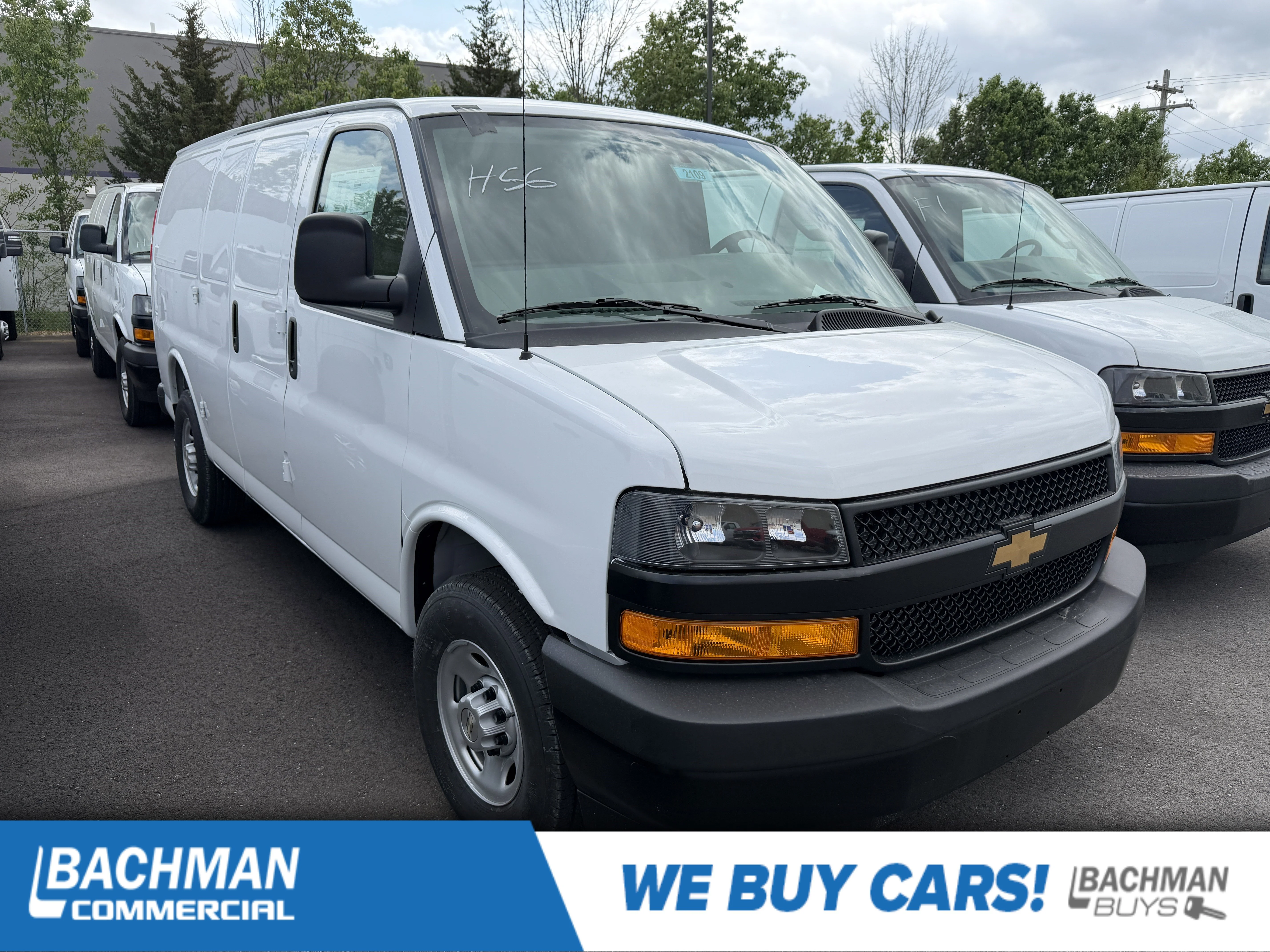 2026 Chevrolet Express 2500 Work Van HD's photo