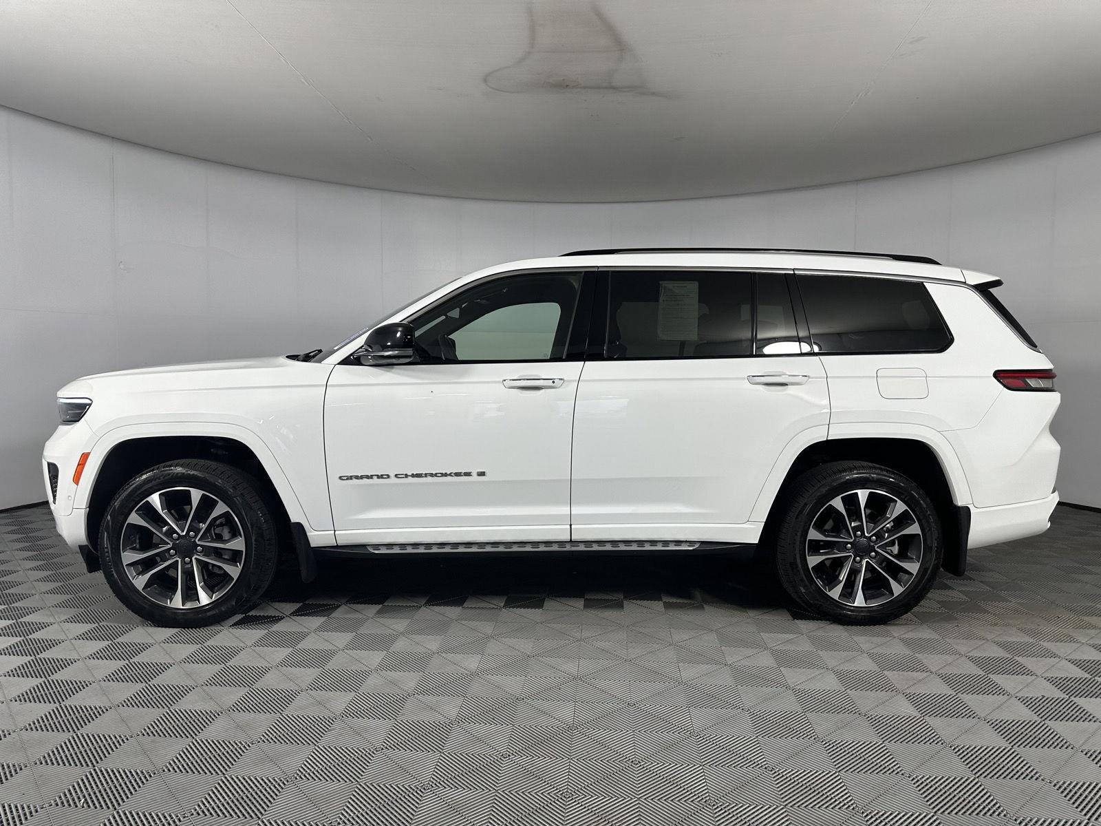 Used 2023 Bright White Clearcoat Jeep Overland image 5