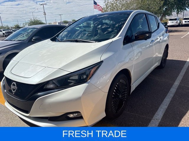 Used 2023 Super Black/Pearl White Nissan SV PLUS image 3
