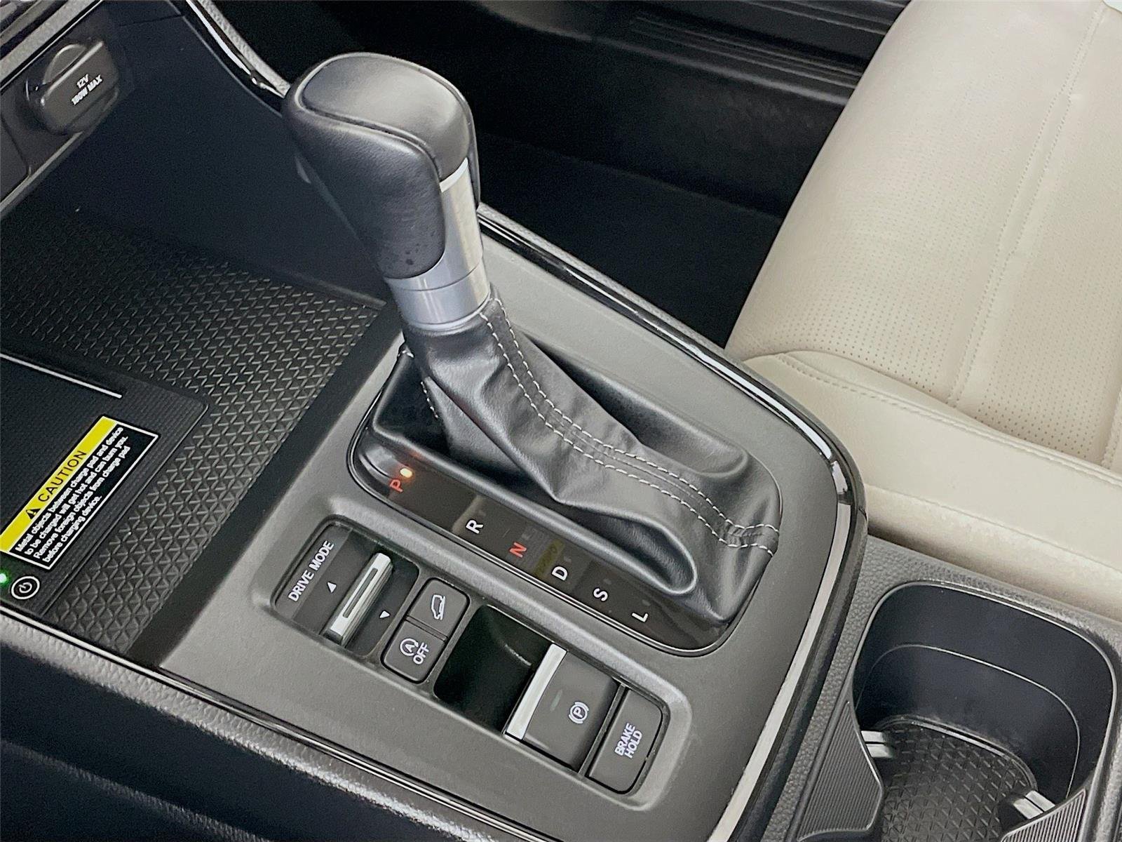 Used 2025 Platinum White Pearl Honda EX-L image 20