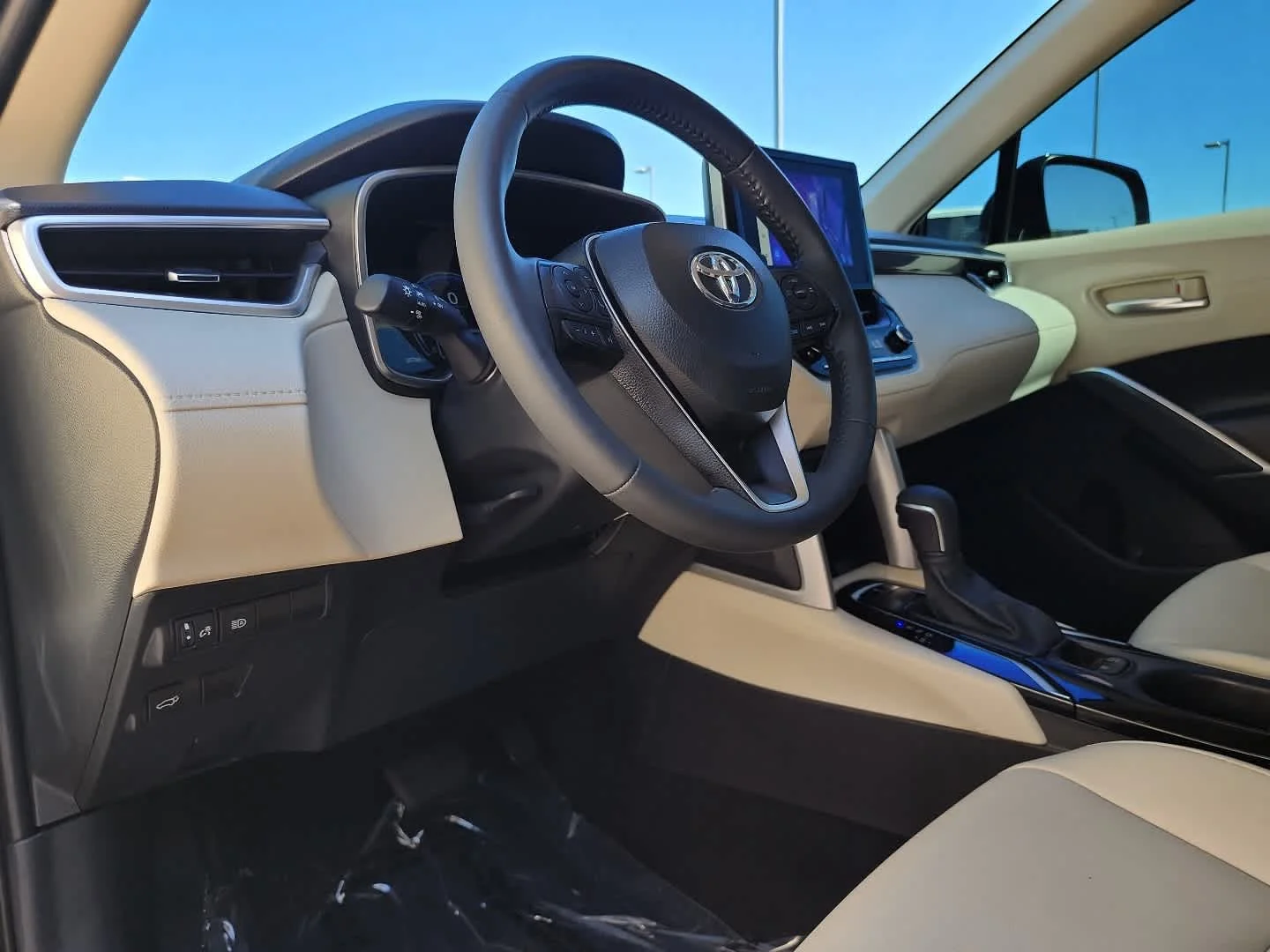 Used 2024 Jet Black Toyota XLE image 10