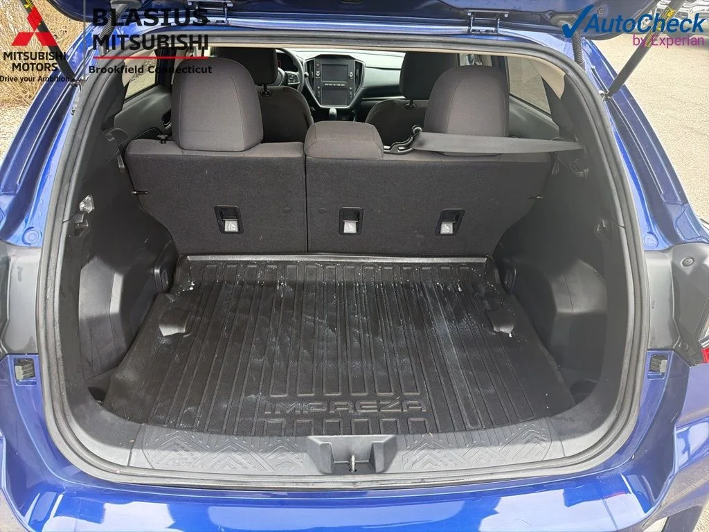 Used 2024 Blue Subaru Base image 11