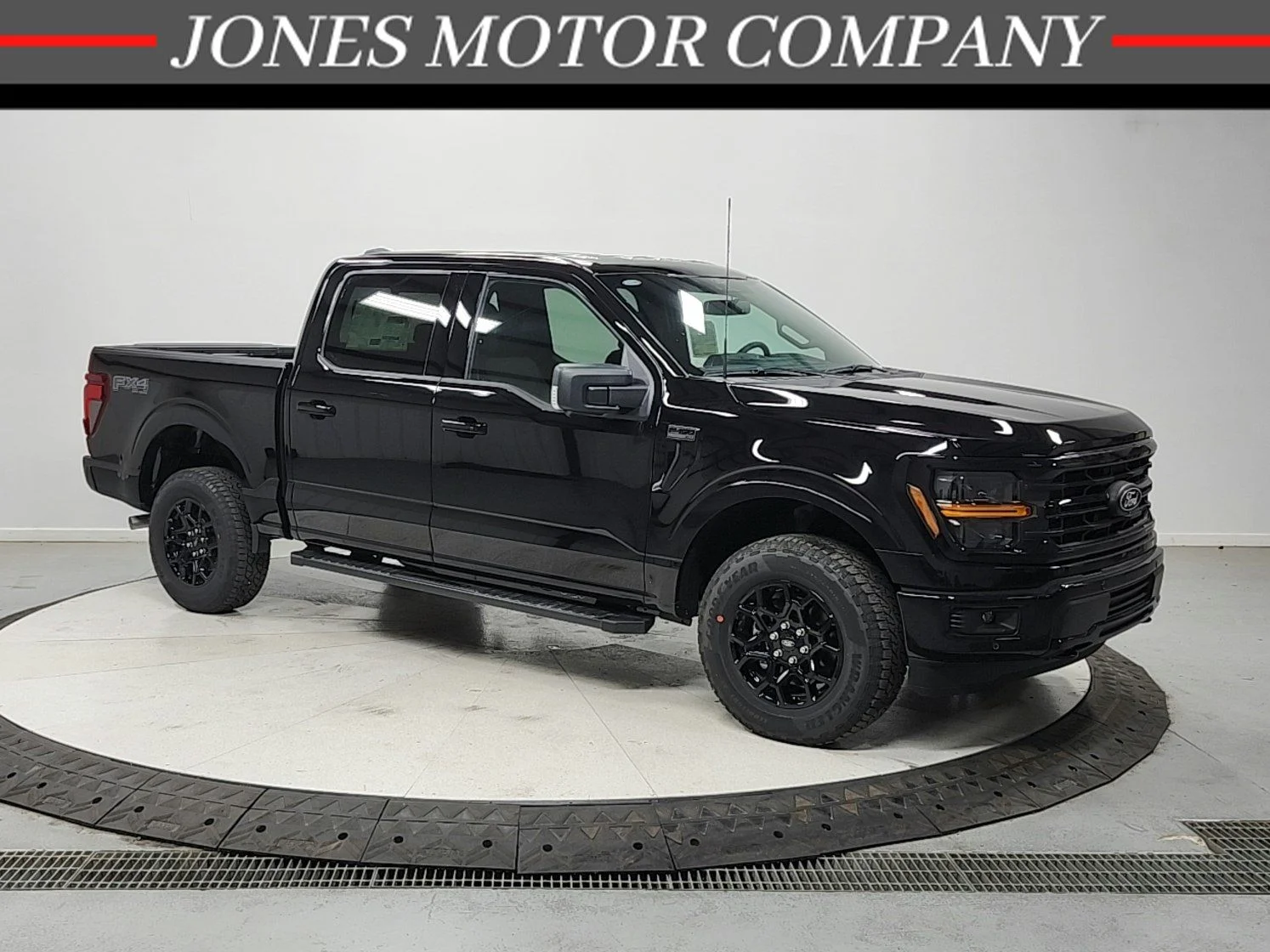 New 2026 Agate Black Metallic Ford XLT image 1