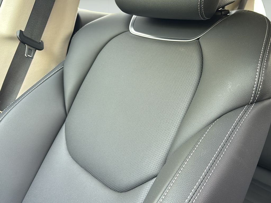2026 GENESIS GV70 Standard - Photo 41