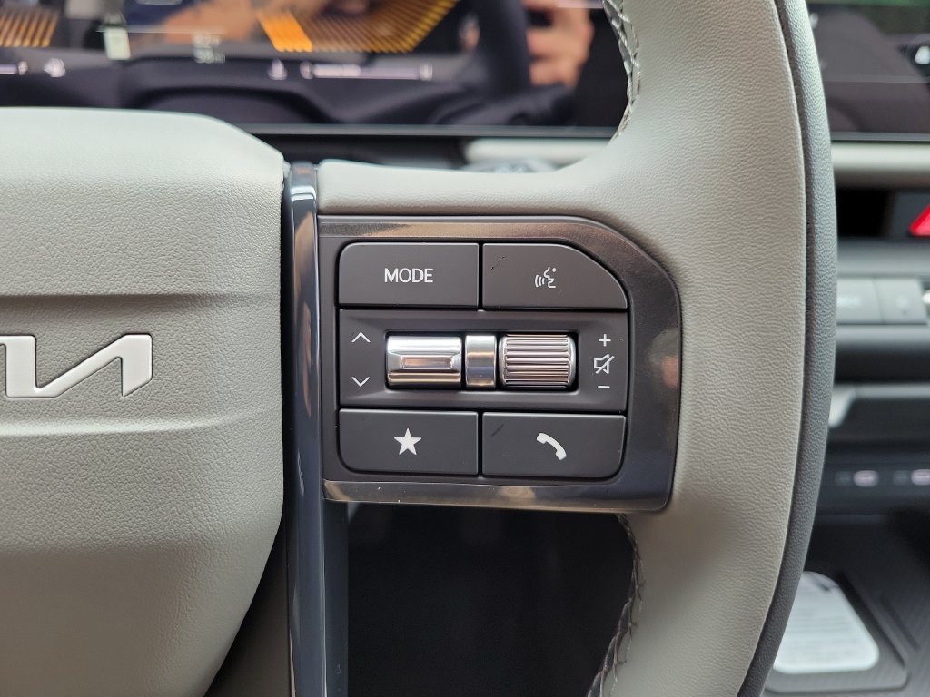 New 2027 Pale Gray Kia EX image 27