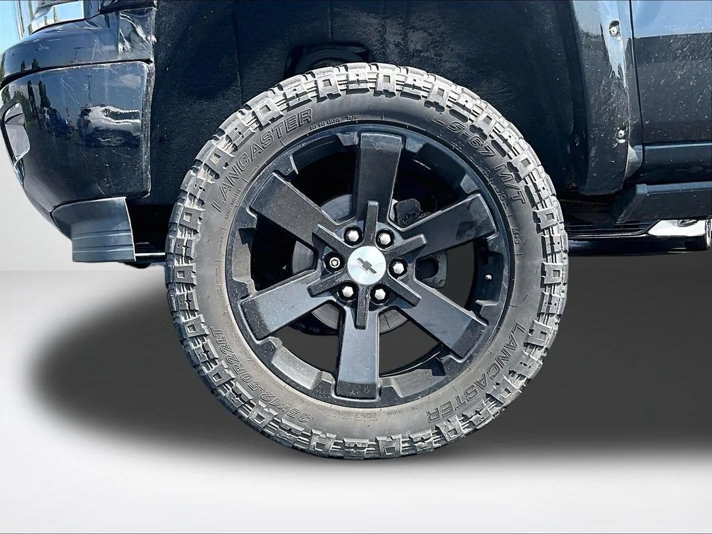 Used 2015 Black Chevrolet LTZ image 8