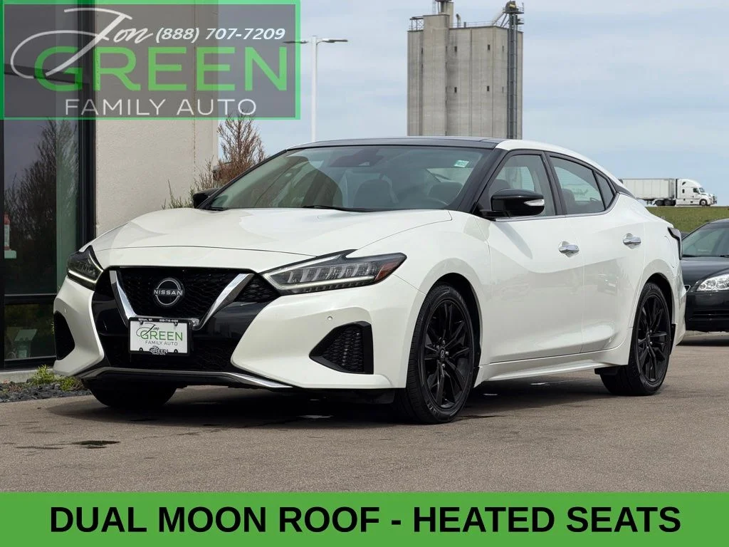 2023 Nissan Maxima SL's photo