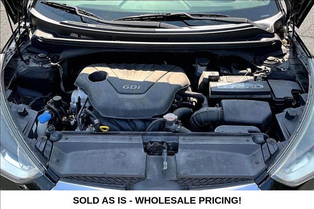 Used 2012 Black Hyundai Base image 29