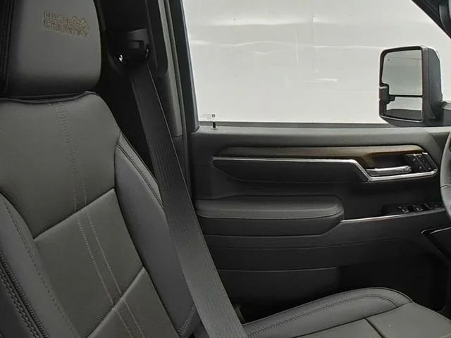 2026 Chevrolet Silverado 2500 HD High Country - Photo 24