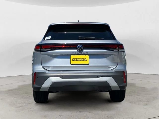 2025 Volkswagen Tiguan SE - Photo 6