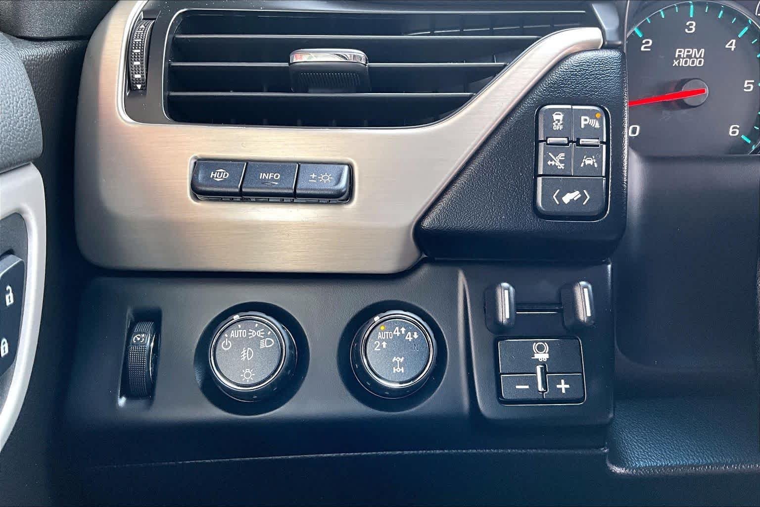 Used 2019 Onyx Black GMC Denali image 34