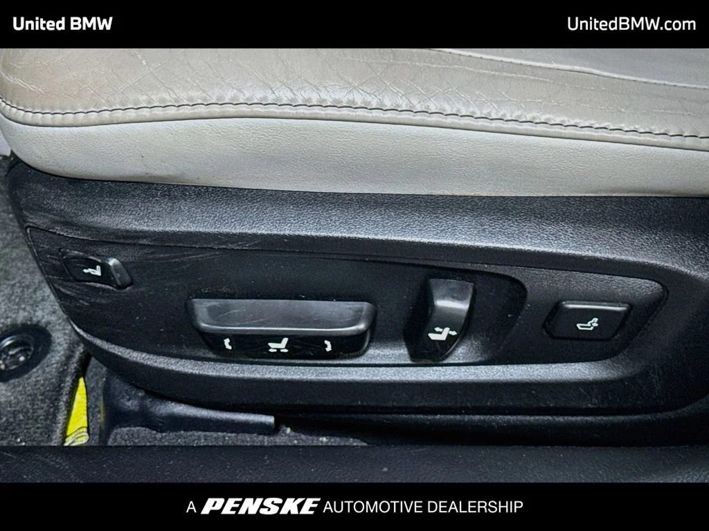 Used 2018 Silver Lexus 350 image 4