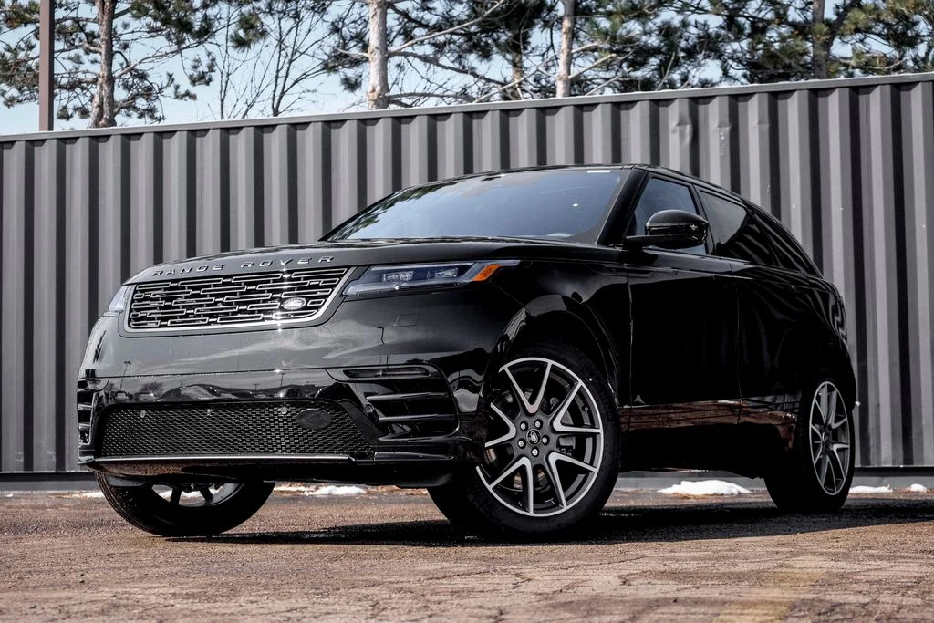 2026 Land Rover Range Rover Velar P400 Dynamic SE's photo
