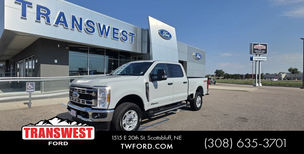 New 2026 Avalanche Ford F-350® XLT image 1