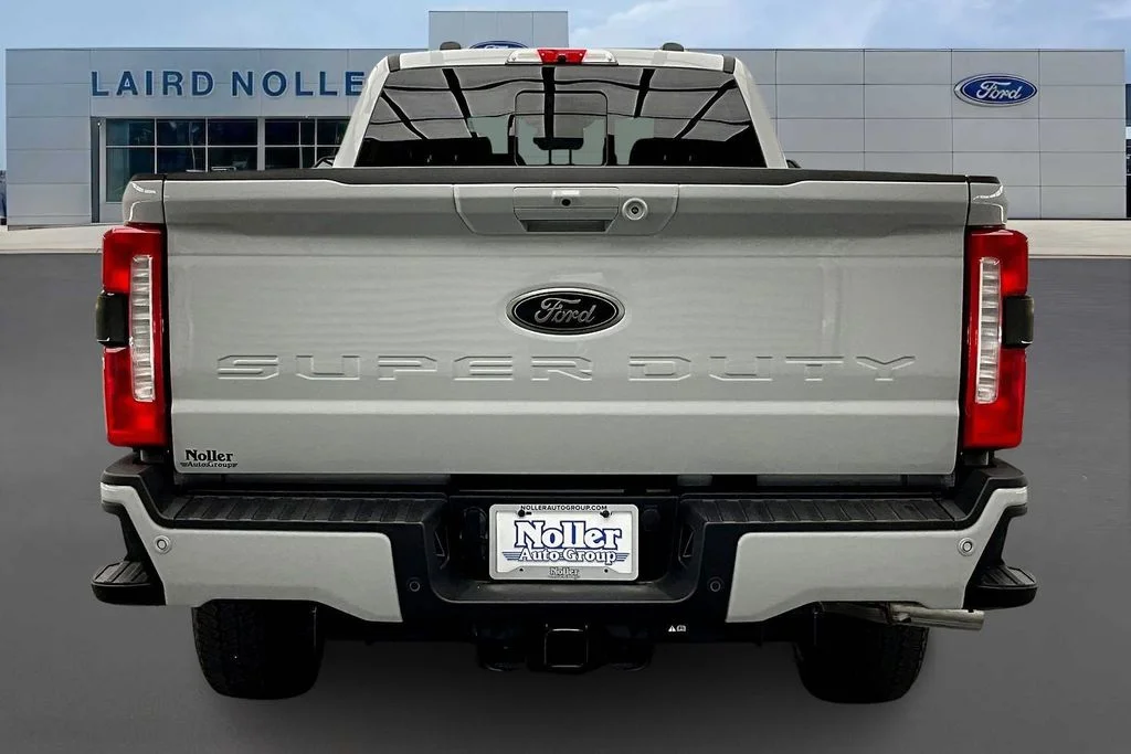 New 2026 Avalanche Ford Lariat image 4