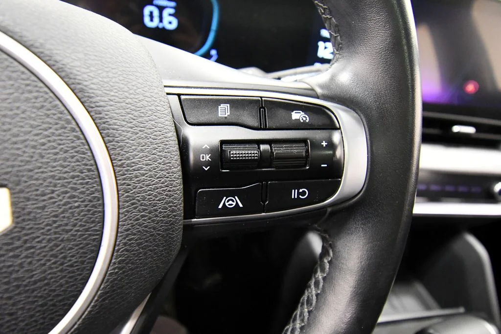 Certified Used 2023 Green Kia X-Line image 22