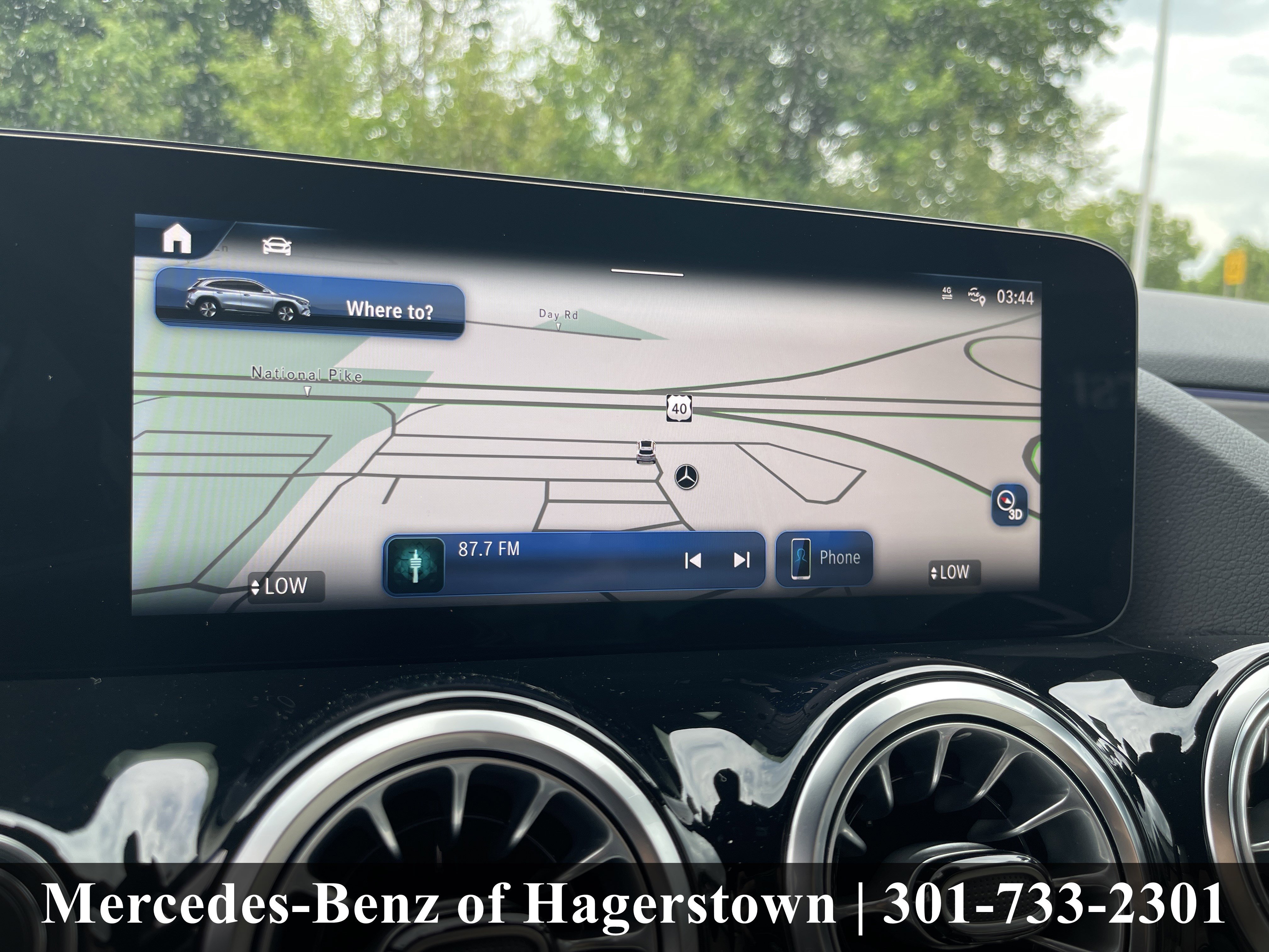 Certified Used 2026 MANUFAKTUR Patagonia Red Metallic Mercedes-Benz GLA 250 4MATIC® SUV image 10