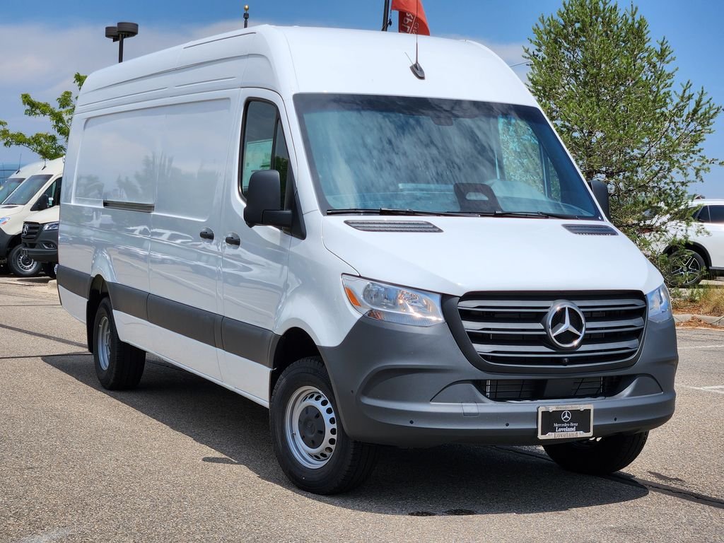 New 2026 ARCTIC WHITE Mercedes-Benz CARGO image 1