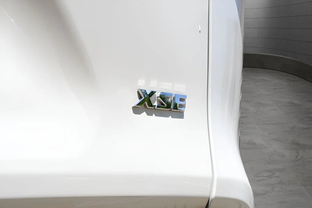 2021 Toyota RAV4 XSE - Photo 16
