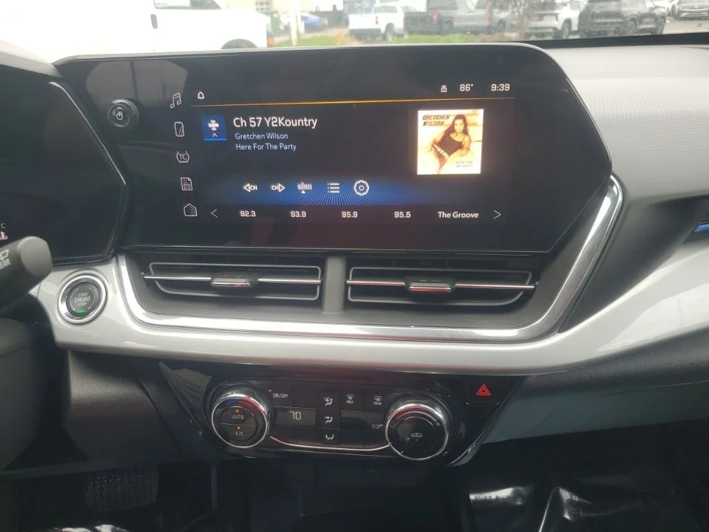 Used 2025 Red Chevrolet LT image 21