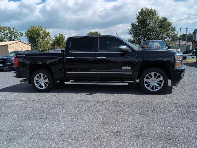 Used 2015 Black Chevrolet  image 4