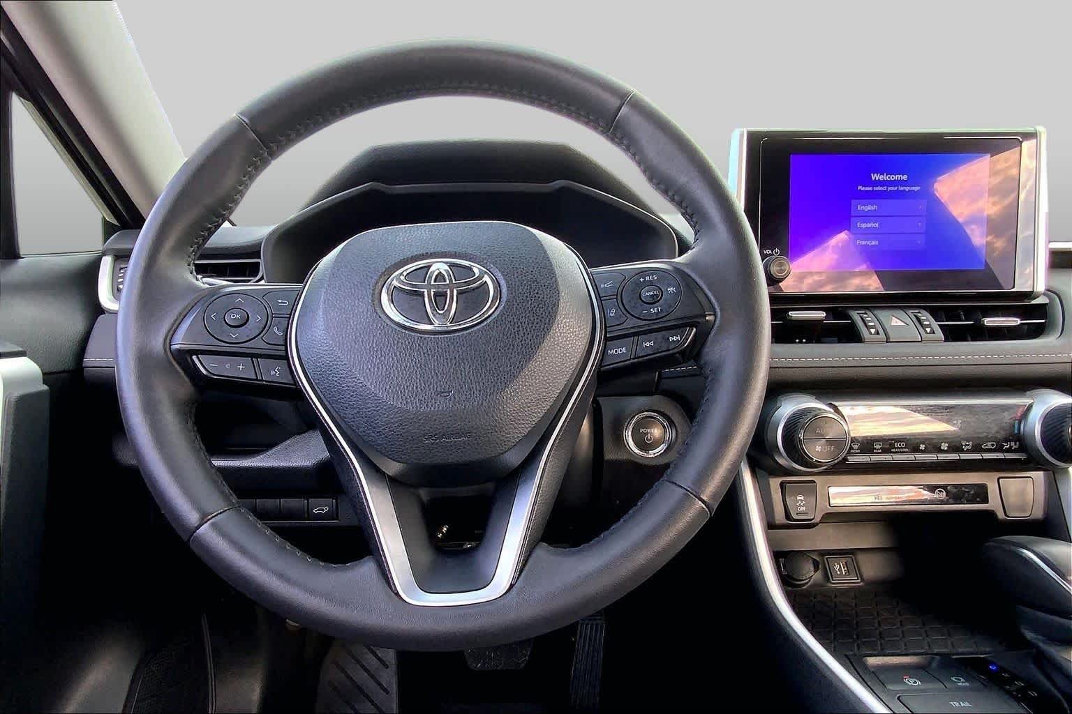 Used 2024 Magnetic Gray Metallic Toyota Hybrid XLE Premium image 6