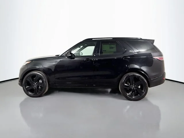 New 2026 Black Land Rover Dynamic SE image 8