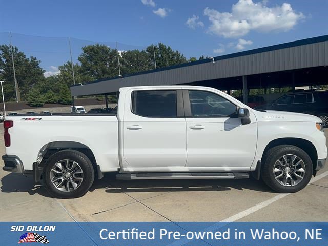 Used 2024 Summit White Chevrolet LT image 6