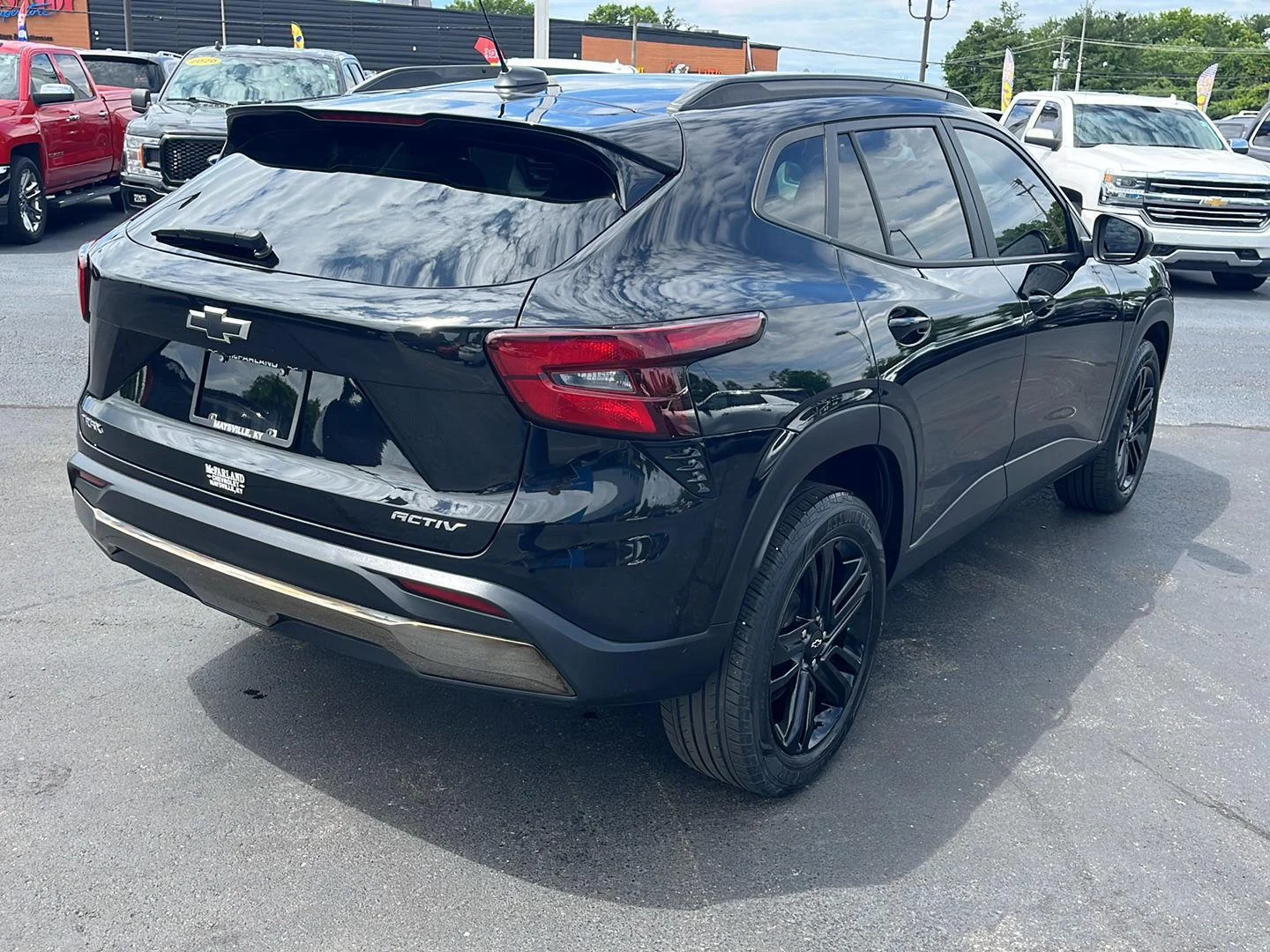 Used 2024 Mosaic Black Metallic Chevrolet ACTIV image 6
