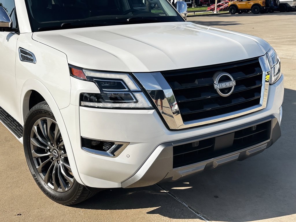 Used 2024 White Nissan Platinum image 2