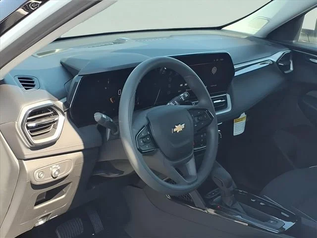 New 2026 Summit White Chevrolet LT image 8